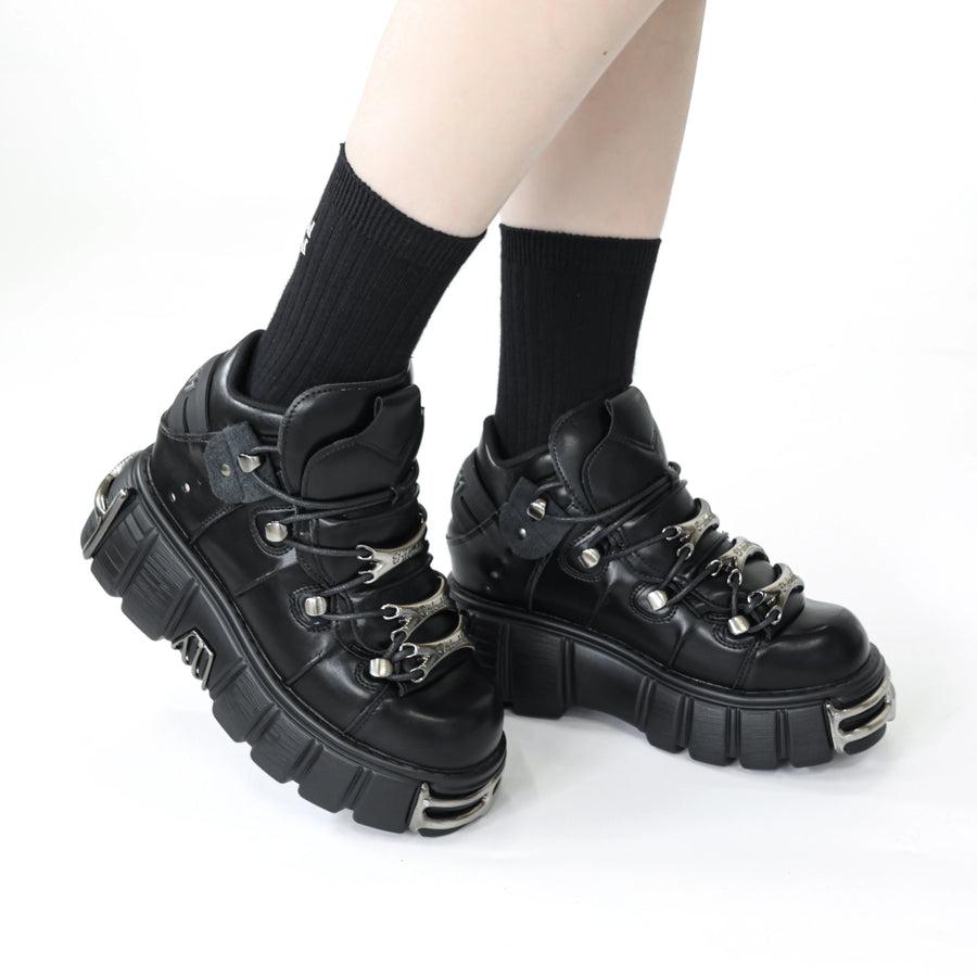 Iron Fang Boots